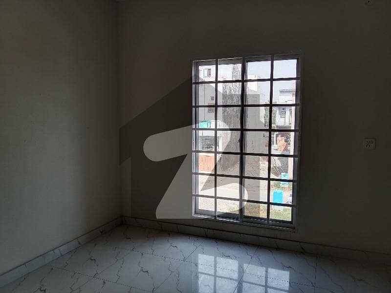 الکبیر فیز 1 - بلاک بی الکبیر ٹاؤن - فیز 1 الکبیر ٹاؤن رائیونڈ روڈ لاہور میں 3 کمروں کا 3 مرلہ مکان 90 لاکھ میں برائے فروخت۔