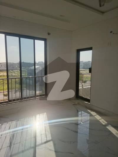 2 Bedrooms Flat For Rent With Gas 20k Per Month ,in Markaz E ,b17