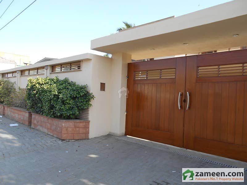 Corner House For Sale In DHA