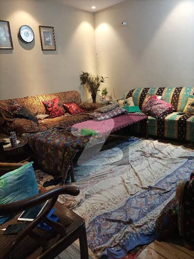 اعوان ٹاؤن لاہور میں 3 کمروں کا 5 مرلہ مکان 92 لاکھ میں برائے فروخت۔