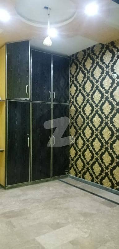 فیروزپور روڈ لاہور میں 2 کمروں کا 8 مرلہ زیریں پورشن 33 ہزار میں کرایہ پر دستیاب ہے۔