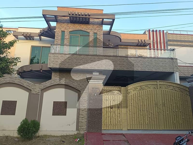 House Of 12 Marla In Khayaban-e-Naveed Is Available