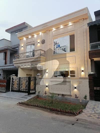 اسٹیٹ لائف ہاؤسنگ سوسائٹی لاہور میں 3 کمروں کا 5 مرلہ مکان 2.1 کروڑ میں برائے فروخت۔