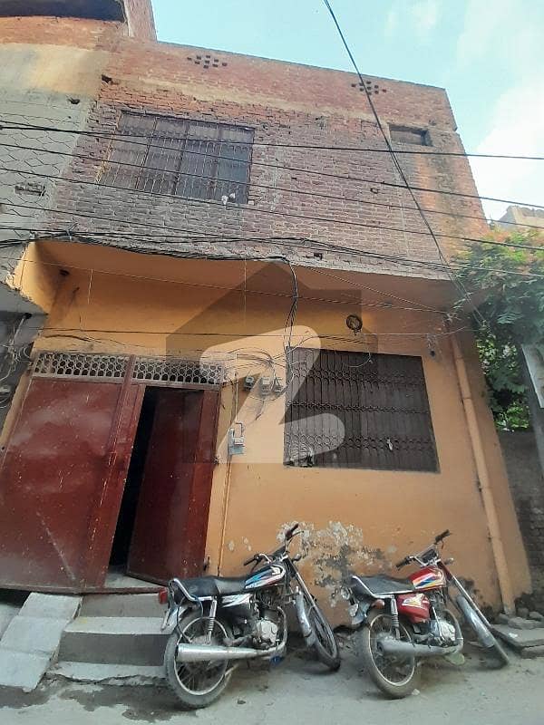 سعید پارک شاہدرہ لاہور میں 6 کمروں کا 5 مرلہ مکان 1 کروڑ میں برائے فروخت۔