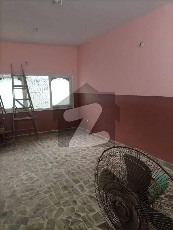 240 Yard 3 Bed Drawing Lounge Parking Space Near To D C Office Main Road