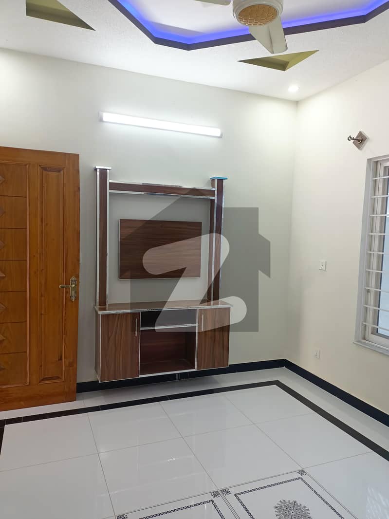 Top Location 25x40 Upper portion For rent in G-13 1