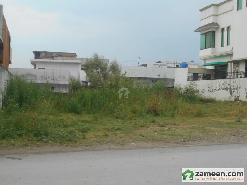 Plot For Sale In Pakistan Town