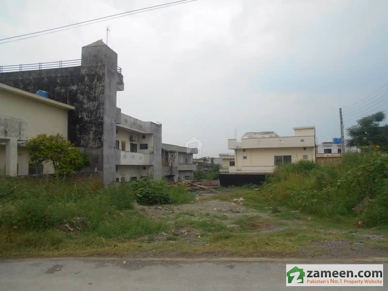 Plot For Sale In Gulberg