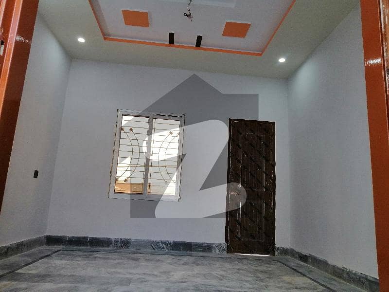 ملک پور فیصل آباد میں 2 کمروں کا 2 مرلہ مکان 45 لاکھ میں برائے فروخت۔