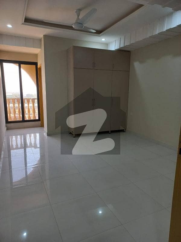 3 BED APARTEMENT AVAILABLE FOR SALE IN GULBERG ISLAMABAD