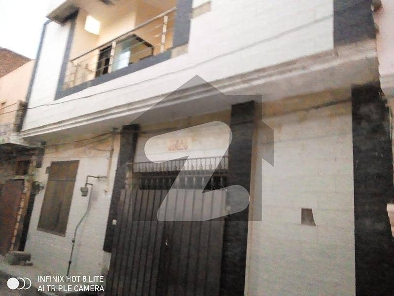 1125 Square Feet Upper Portion Is Available For Rent In Madina Town