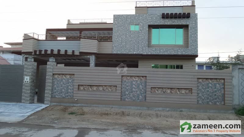 Fresh Triple Storey House Is Available For Sale