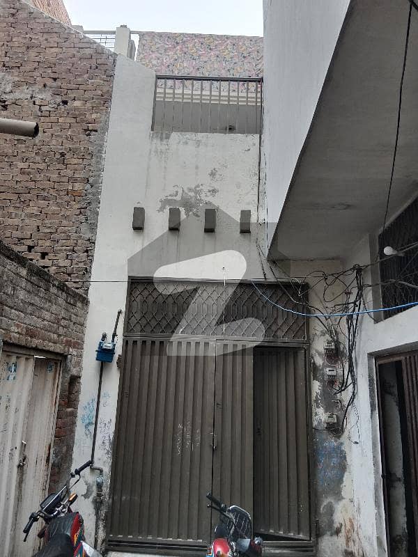 کوٹ لکھپت لاہور میں 3 کمروں کا 5 مرلہ مکان 20 ہزار میں کرایہ پر دستیاب ہے۔