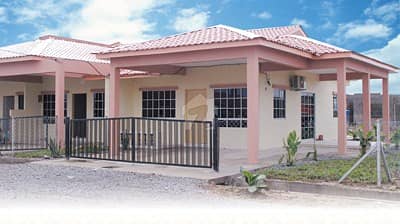 F-11/3–Marvelously Located 500 Sq. Yards Single Storey Duplex House With Basement For Sale