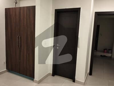Room Is Available For Rent In Zarkon Heights