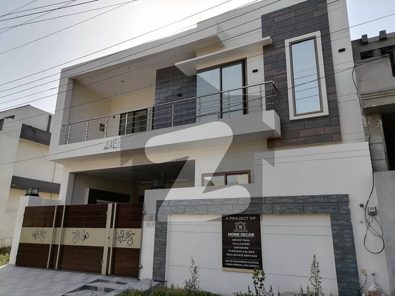 Khayaban-e-Shair House For sale Sized 7 Marla