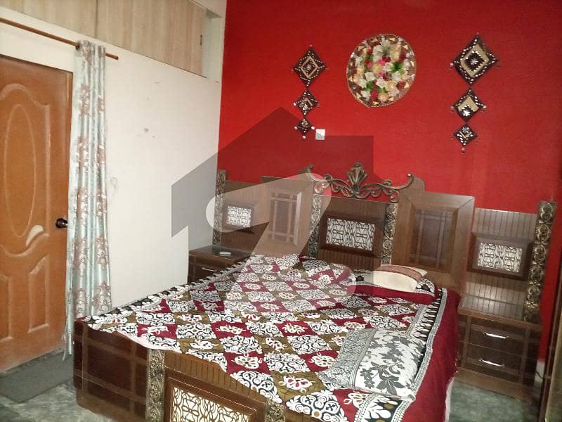 ظفر ٹاؤن بِن قاسم ٹاؤن کراچی میں 9 کمروں کا 6 مرلہ مکان 1.3 کروڑ میں برائے فروخت۔
