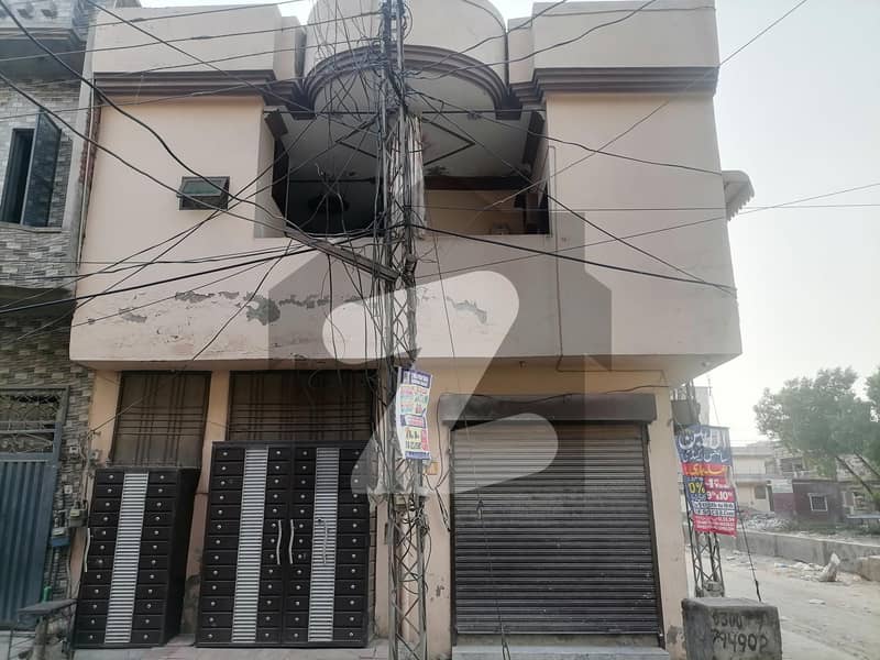 گوشہء احباب لاہور میں 4 کمروں کا 4 مرلہ مکان 1.25 کروڑ میں برائے فروخت۔