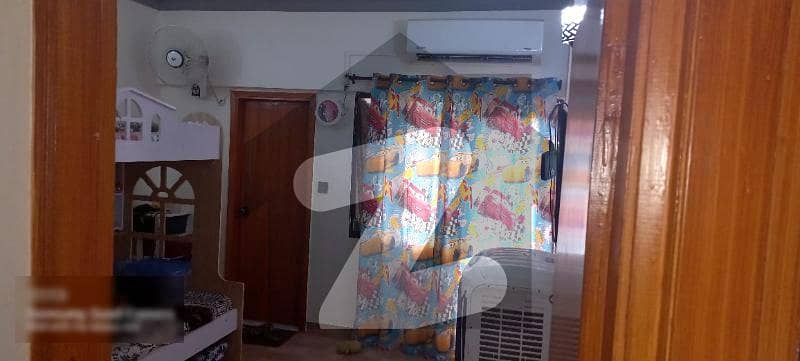 نارتھ ناظم آباد ۔ بلاک ایم نارتھ ناظم آباد کراچی میں 3 کمروں کا 6 مرلہ بالائی پورشن 1.1 کروڑ میں برائے فروخت۔