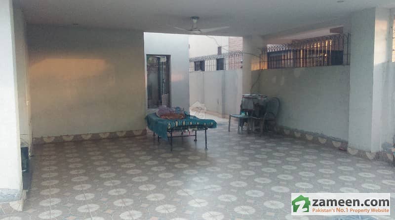 1 Kanal Beautiful Double Story House Available In Phase 1 Dha Lahore