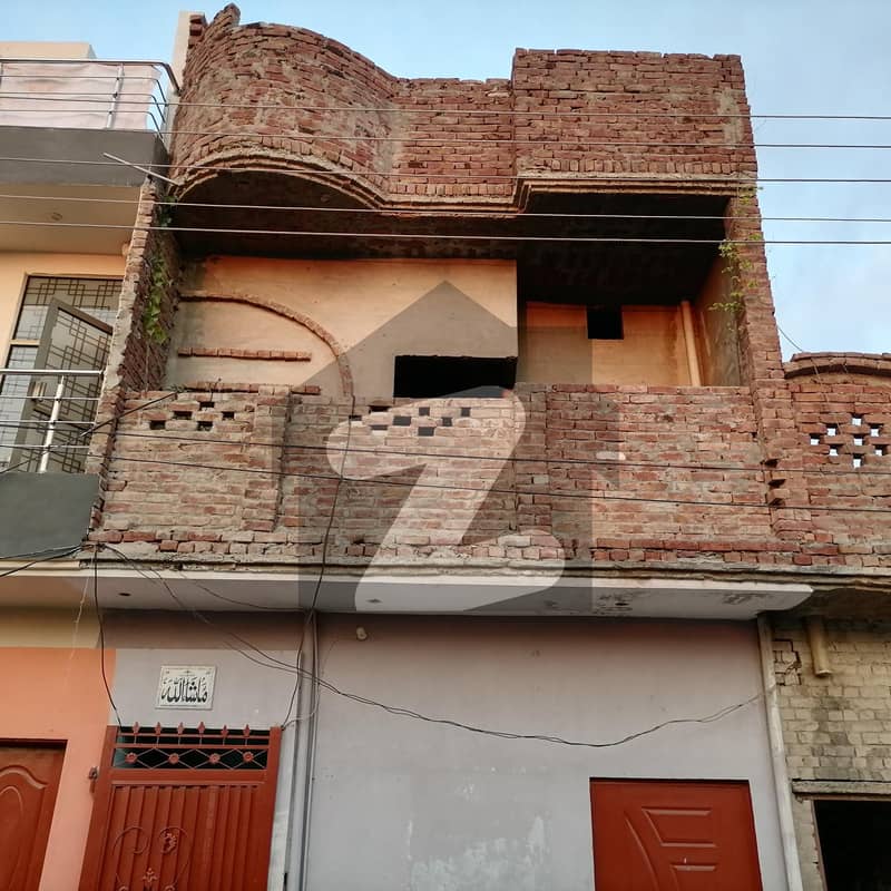 House Located In Al Qurech Twon 86 /6r Sahiwal.