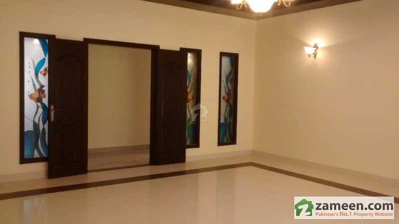 First Floor Bungalow Portion 3 Bedrooms 2 Car Parking For Rant Kh E Bukhari Dha Phase Vi Karachi