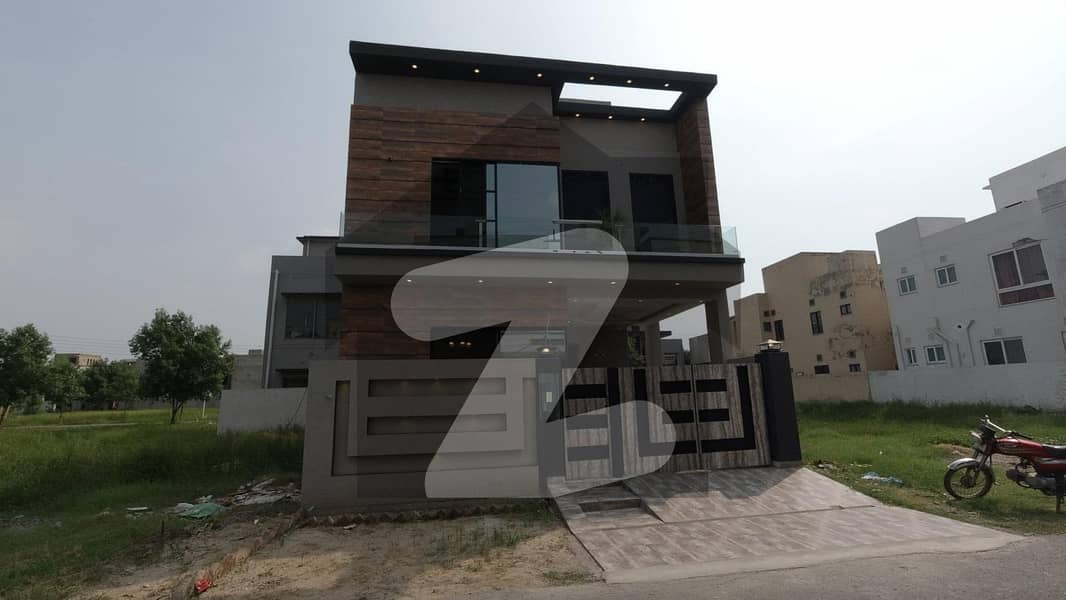 5 Marla Modern Brand New House at Very Prime Location 2nd House From Main 50 ft Rd Reasonable Price According To Now Days Market