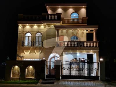 10 Marla Luxury House In Cheap Price