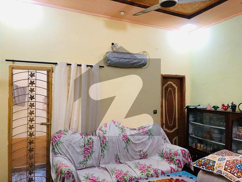 بسطامی روڈ سمن آباد لاہور میں 3 کمروں کا 3 مرلہ مکان 62 لاکھ میں برائے فروخت۔