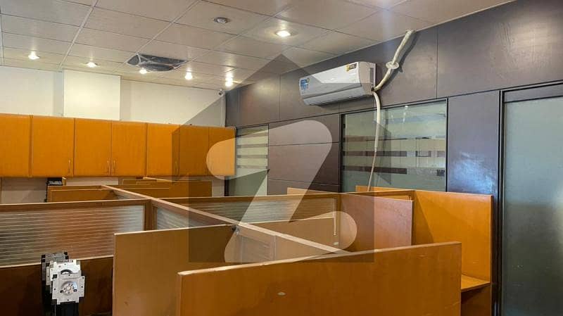 850 Square Feet FURNISHED COMMERCIAL Office Space Available For Rent Gulberg 3