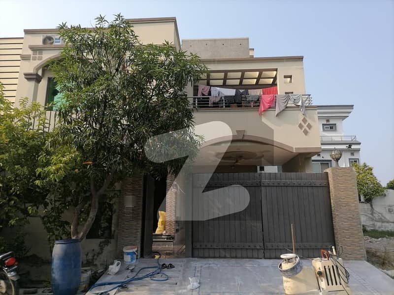10 Marla House For Rent In Canal View Housing Scheme Gujranwala Sector-2