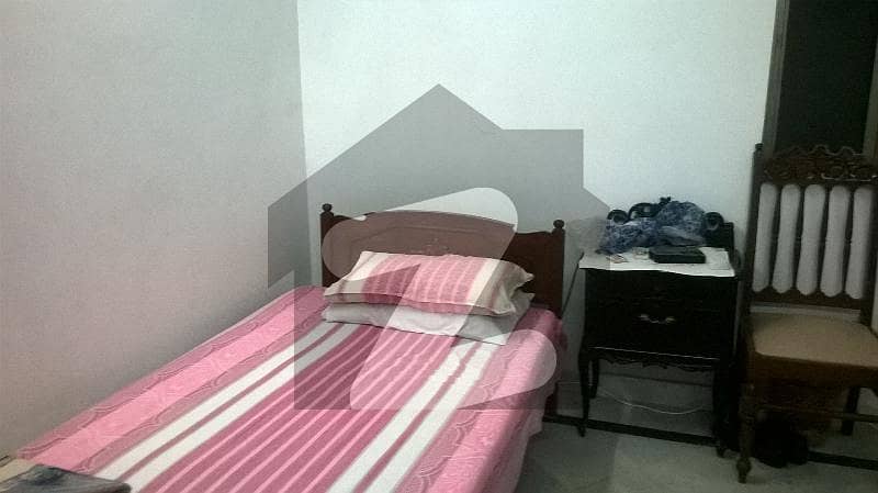 G 9 1  Room In 14 Marla Girls Hostel For Rent