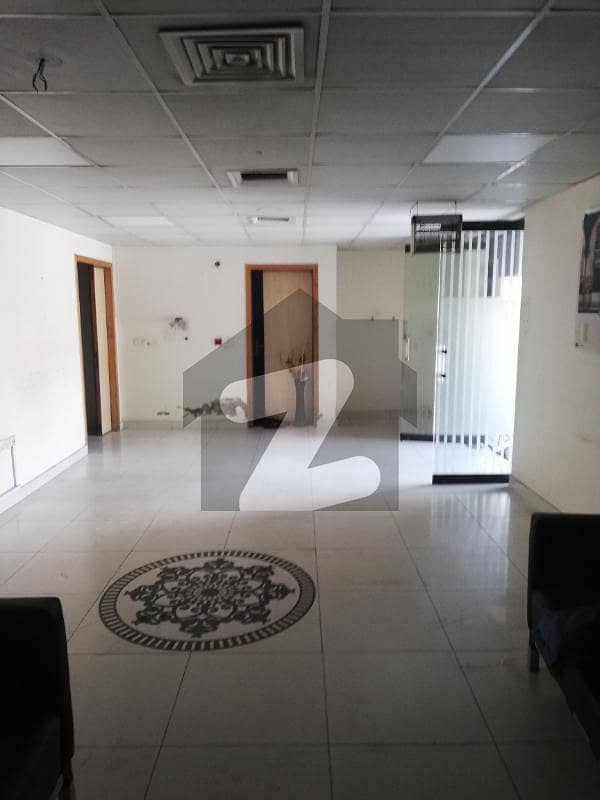 1.5 Kanal Gulberg 3 Main Road Fully Commercial Paid Basement with 2 Floors