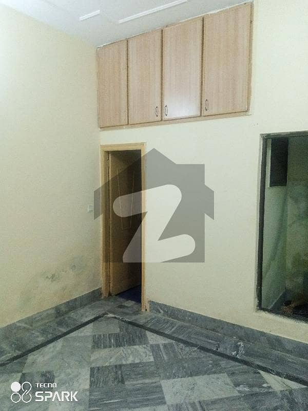 خیابان کالونی 3 فیصل آباد میں 2 کمروں کا 3 مرلہ مکان 48 لاکھ میں برائے فروخت۔
