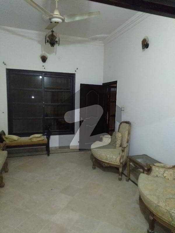 120 Yard 1st And 2nd Floor 4 Bed Drawing Dining Open Space Near Main Road