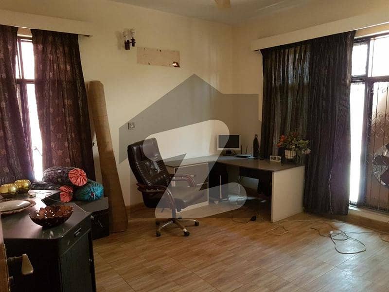 Link Shami Road 22 Marla House For Rent