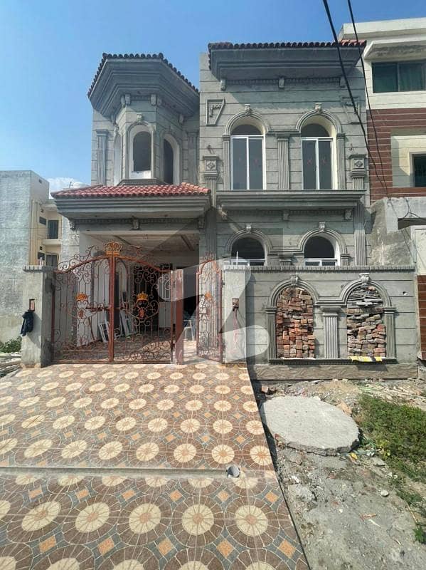 5 Marla Spanish Double Story House For Sale In Formanites Housing Scheme Near Dha Phase 5!!