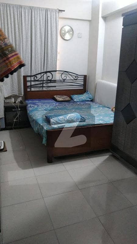 پی اینڈ ٹی کالونی کراچی میں 6 کمروں کا 8 مرلہ فلیٹ 1 کروڑ میں برائے فروخت۔