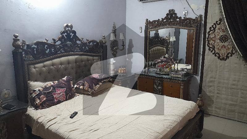 In Allama Iqbal Town - Badar Block House For Sale Sized 2250 Square Feet