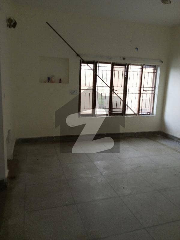 ویسٹریج راولپنڈی میں 3 کمروں کا 7 مرلہ مکان 2.5 کروڑ میں برائے فروخت۔