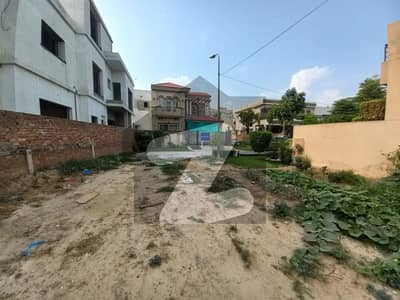 10 Marla 200 Sq Ft Residential Plot For Sale In Phase 8 Dha Lahore