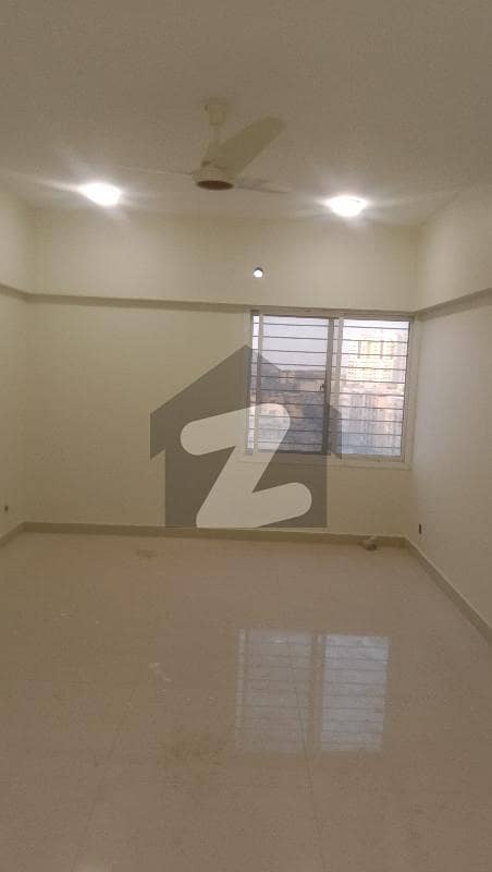 خالد بِن ولید روڈ کراچی میں 4 کمروں کا 12 مرلہ فلیٹ 6.0 کروڑ میں برائے فروخت۔