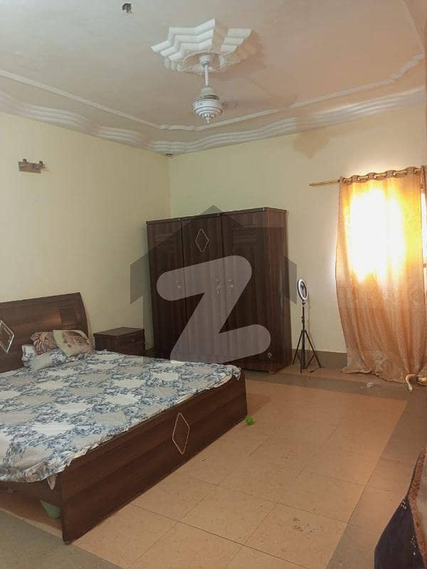 گلستانِِ جوہر ۔ بلاک 12 گلستانِ جوہر کراچی میں 6 کمروں کا 3 مرلہ مکان 1.25 کروڑ میں برائے فروخت۔