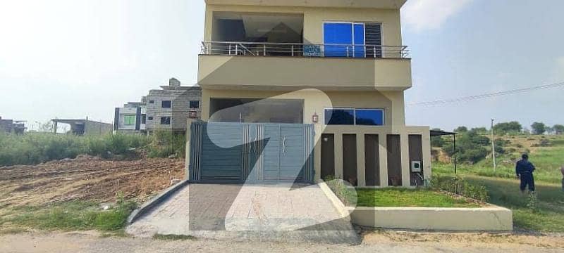 House Is Available For Sale In University Town - Block A