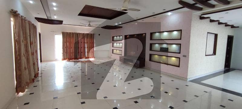 2 Kanal Owner Build House For Sale On 60 Feet Road
