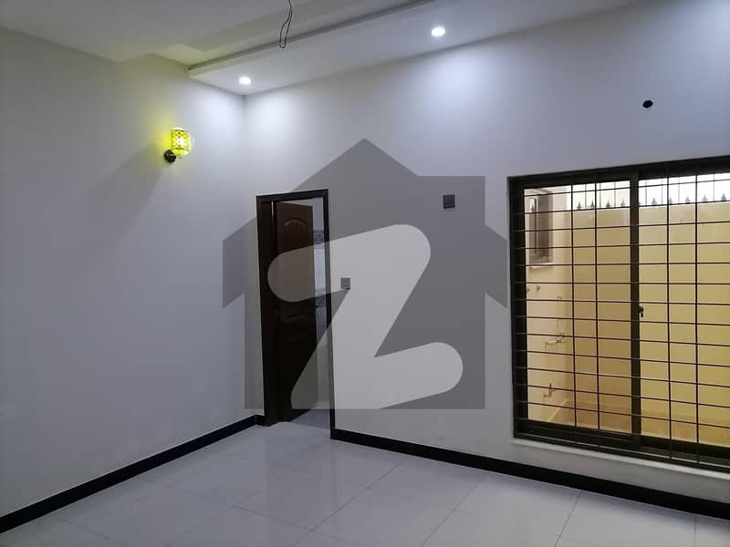 Aesthetic Upper Portion Of 10 Marla For rent Is Available