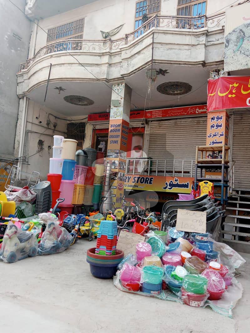 علامہ اقبال کالونی راولپنڈی میں 12 مرلہ عمارت 6 کروڑ میں برائے فروخت۔