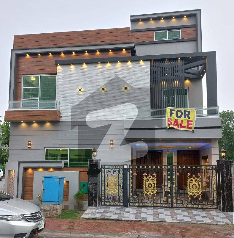 6.5 Marla Lavish House For Sale In Sector E Block Bahria Town Lahore