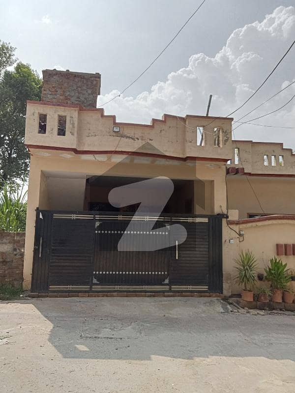 تارامری اسلام آباد میں 4 کمروں کا 9 مرلہ مکان 1 کروڑ میں برائے فروخت۔