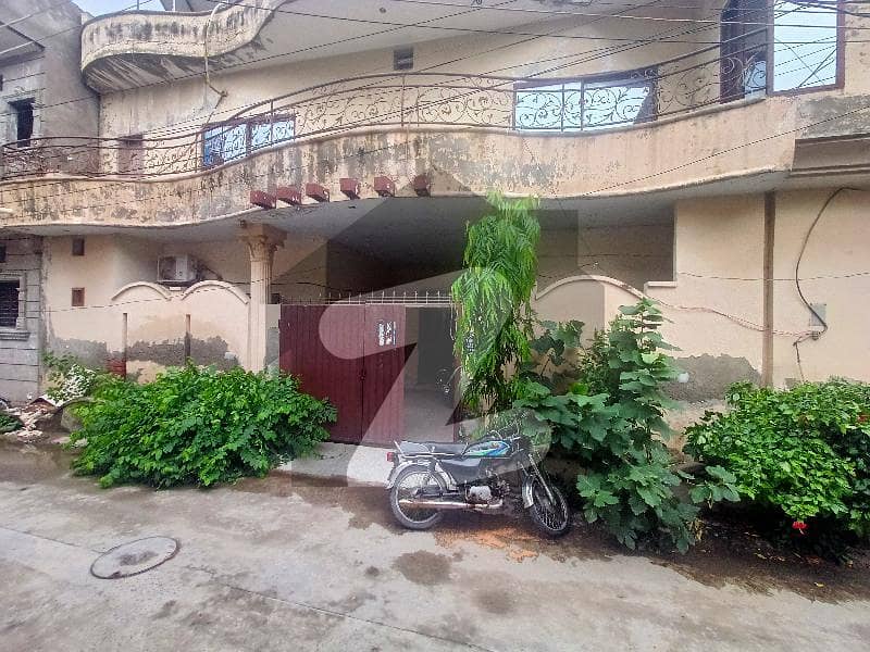 157 Square Feet Room Ideally Situated In Ali Colony